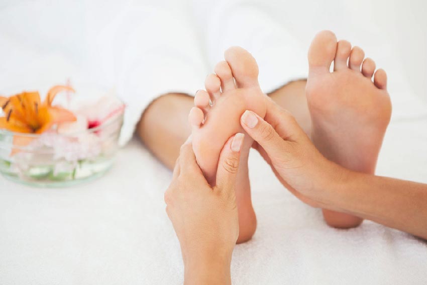 Fascitis plantar y espolón calcáneo: por qué duele al pisar y cómo se trata